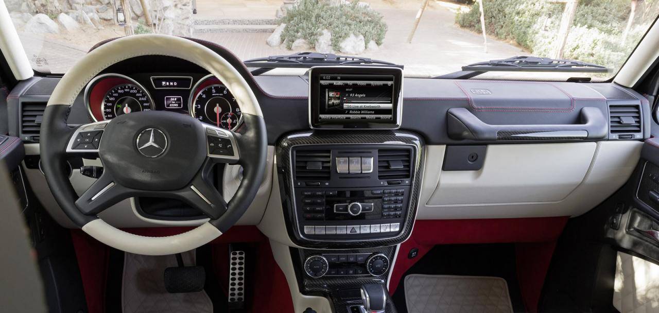 Mercedes Benz G63 AMG 6X6 - Interior 